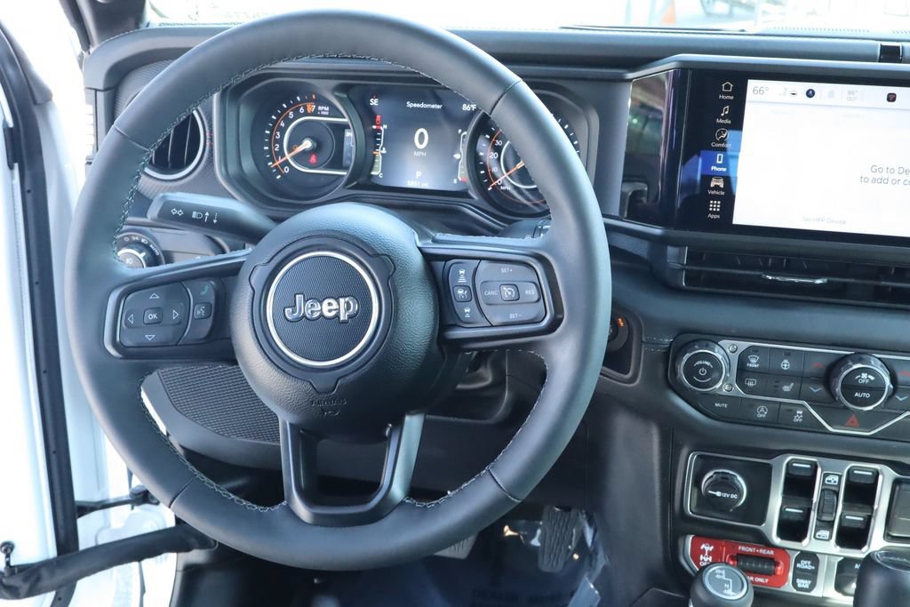 Used 2025 Jeep Gladiator Rubicon w/ Convenience Group AWD/4WD image 26