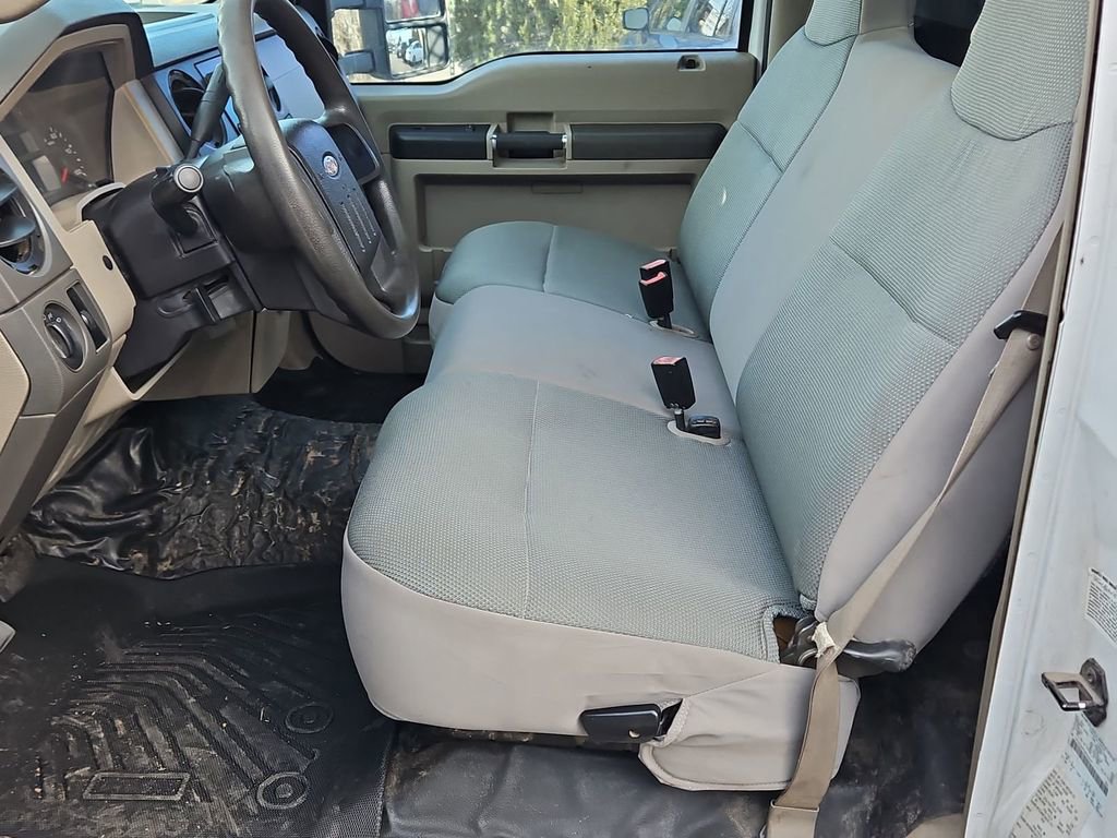 Used 2008 Ford F450 2WD Regular Cab Super Duty image 11