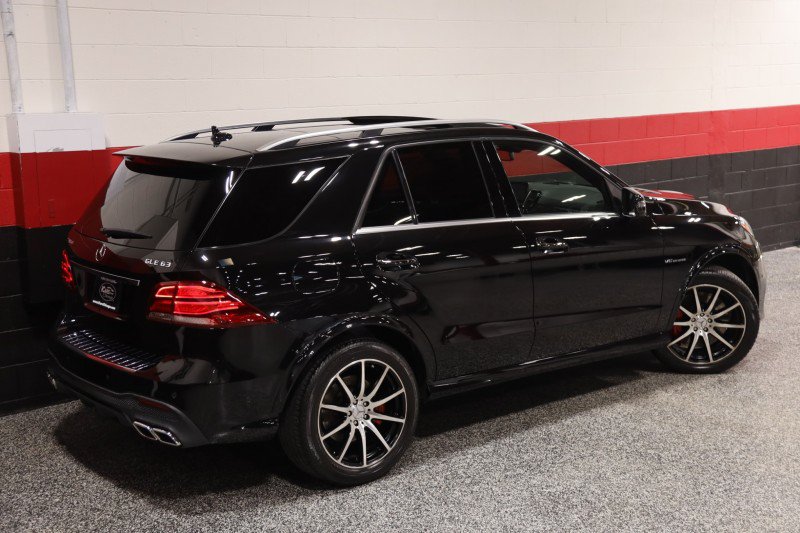 Used 2017 Mercedes-Benz GLE 63 AMG 4MATIC image 9