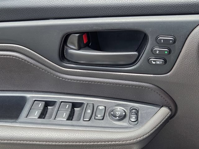 Used 2023 Honda Odyssey EX-L image 23