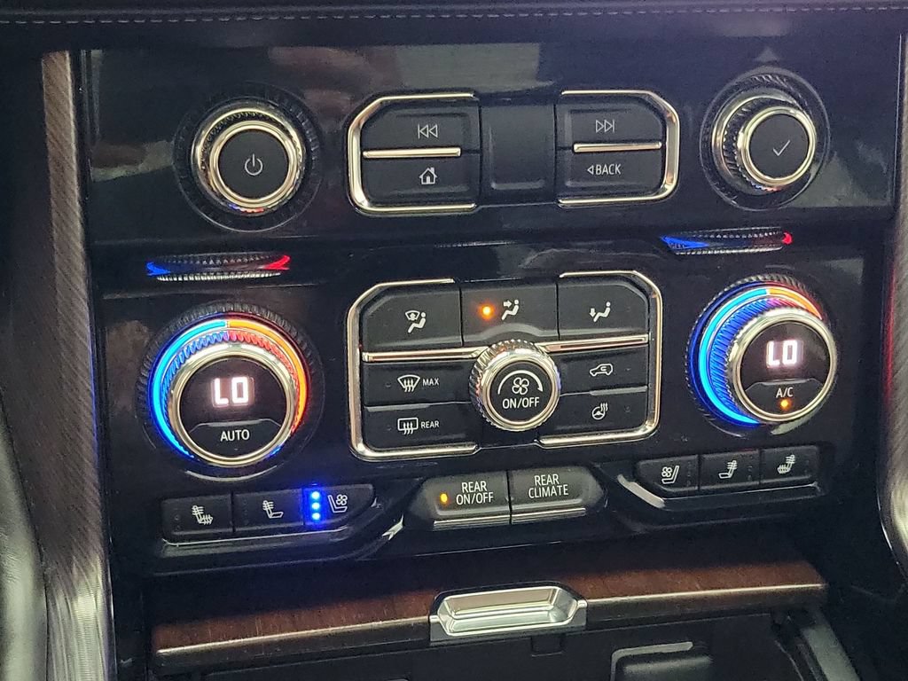 Certified 2023 GMC Yukon XL Denali Ultimate AWD/4WD image 17