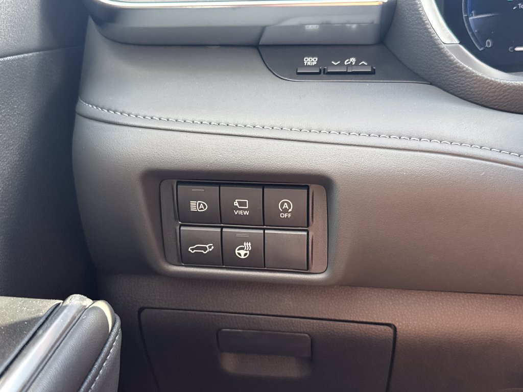 New 2026 Toyota Highlander Platinum AWD/4WD image 31