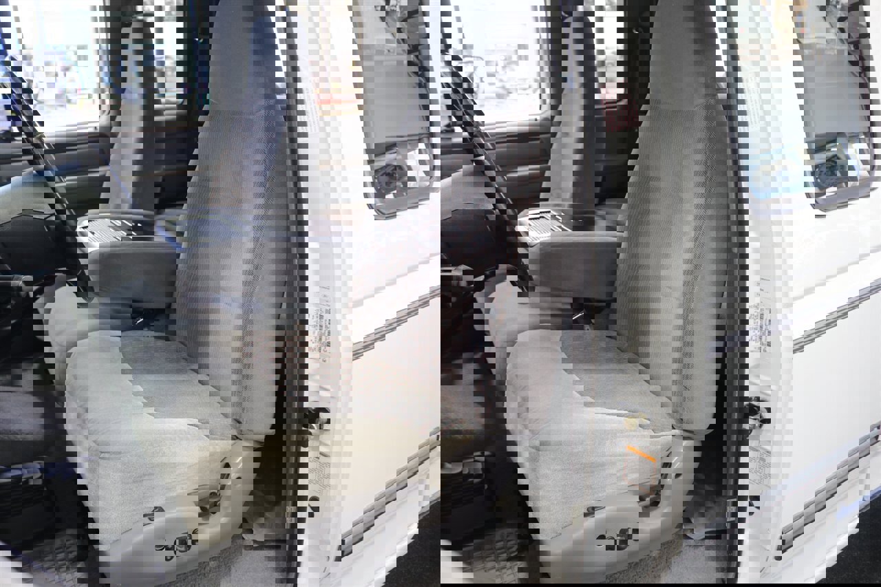 Used 1997 Ford F250 XLT image 16