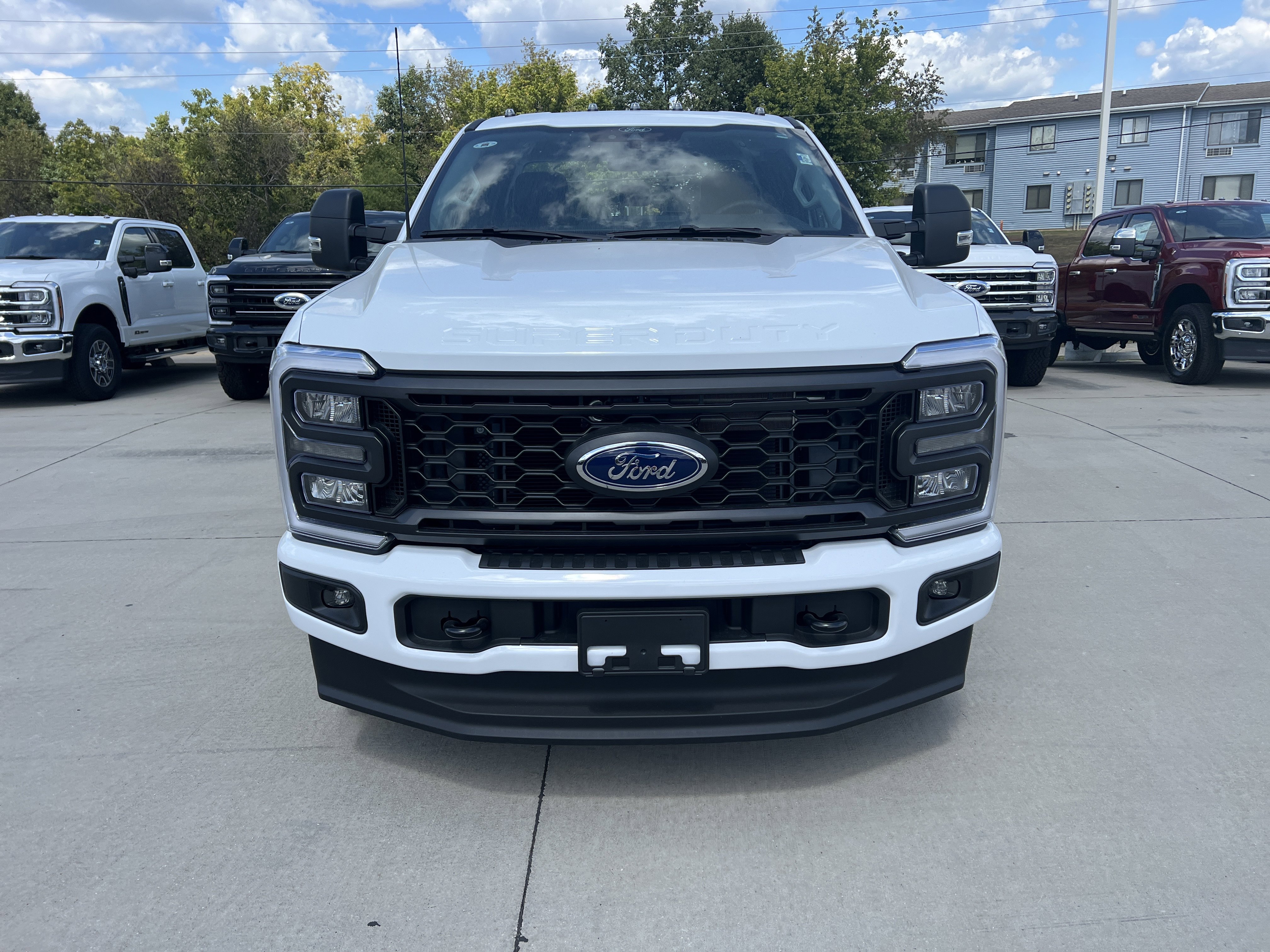 New 2026 Ford F350 4x4 SuperCab Super Duty image 2