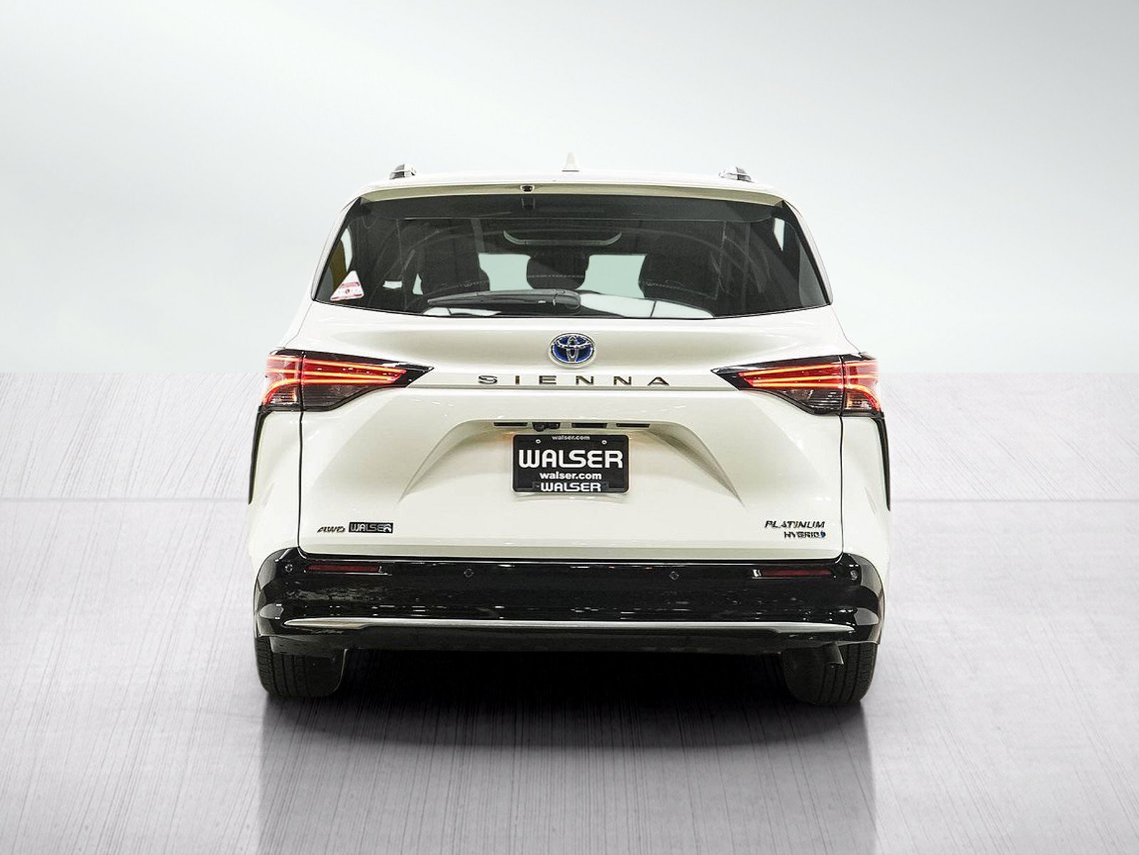 Used 2021 Toyota Sienna Platinum AWD/4WD image 4