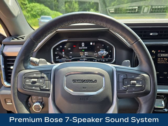 Used 2023 GMC Sierra 1500 Denali w/ Technology Package AWD/4WD image 4