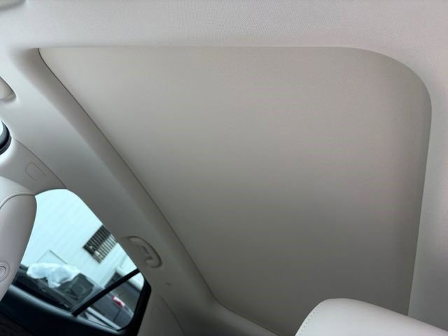 Certified 2023 Buick Envision Avenir image 25