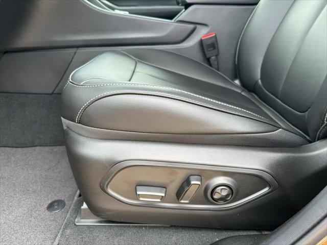 New 2026 Jeep Grand Cherokee Limited RWD image 33
