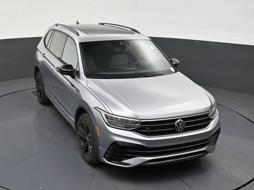 Used 2023 Volkswagen Tiguan SE R-Line FWD image 18
