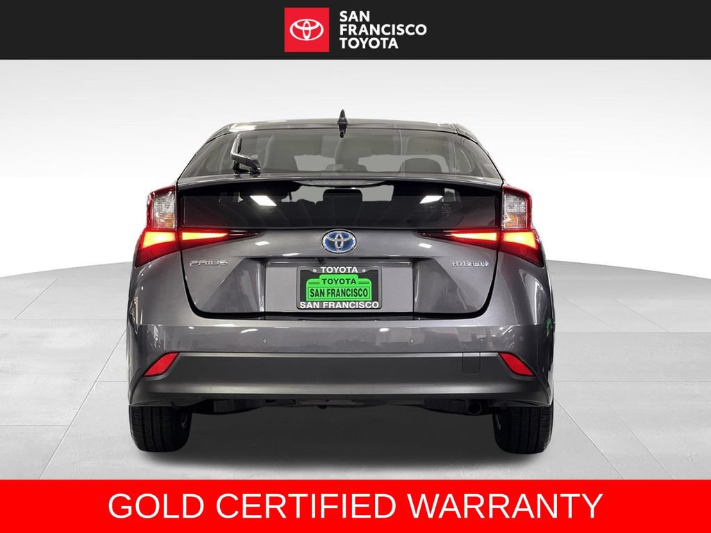 Certified 2022 Toyota Prius LE FWD image 4