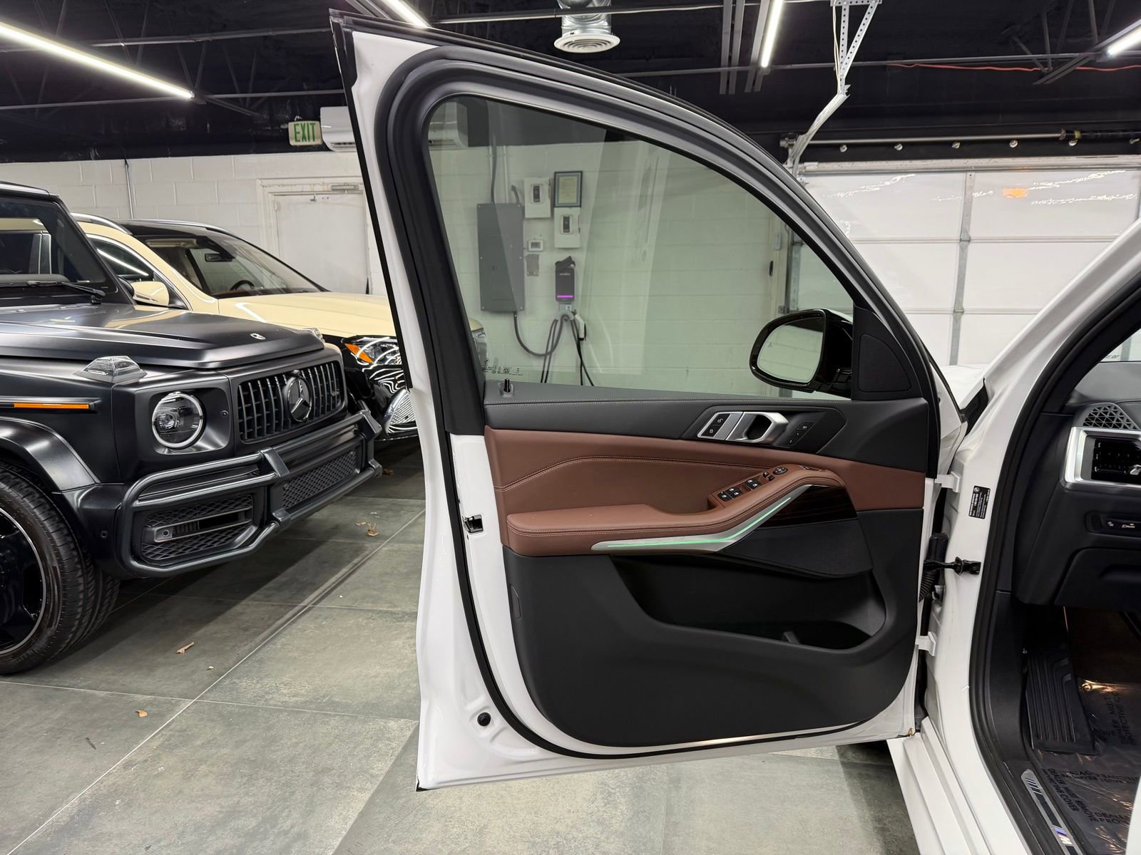 Used 2025 BMW X5 sDrive40i w/ M Sport Package image 21