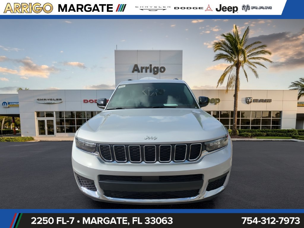 New 2026 Jeep Grand Cherokee L Laredo AWD/4WD image 3