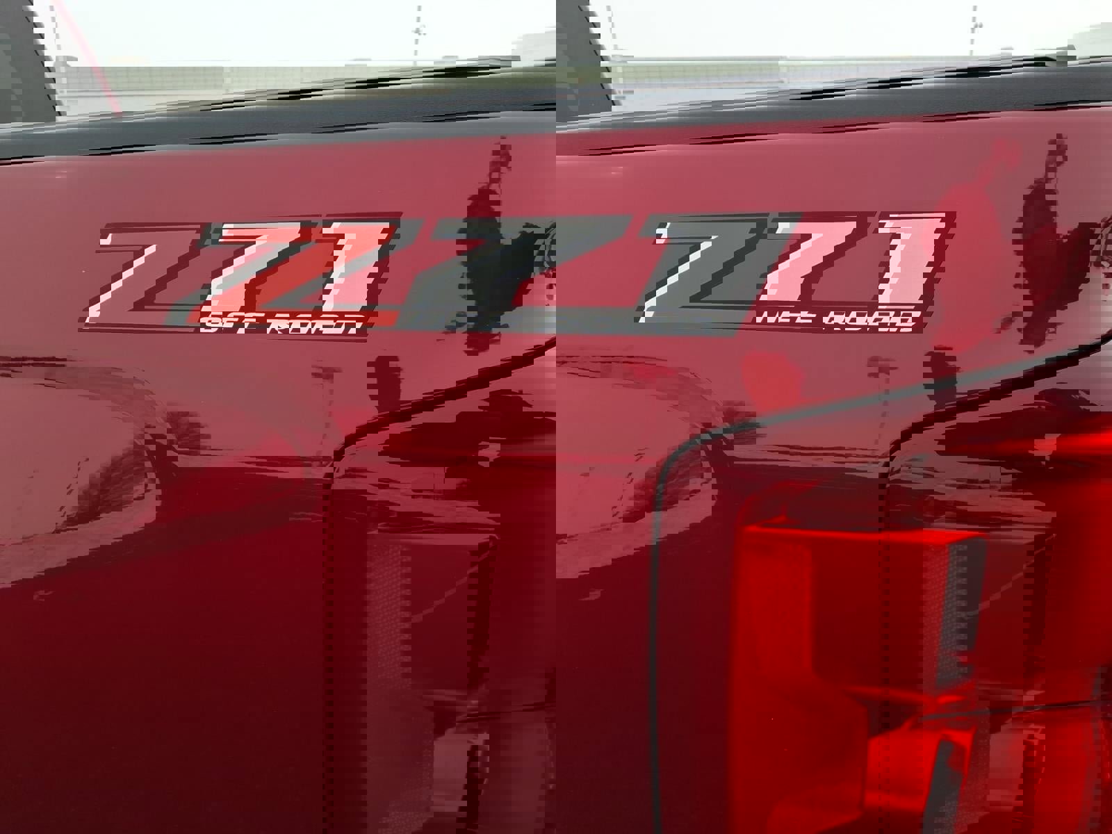 Used 2018 Chevrolet Silverado 1500 LTZ Z71 w/ LTZ Plus Package image 8