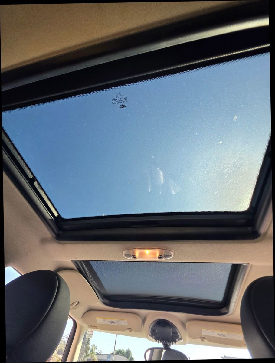 Used 2012 MINI Cooper Hardtop image 11