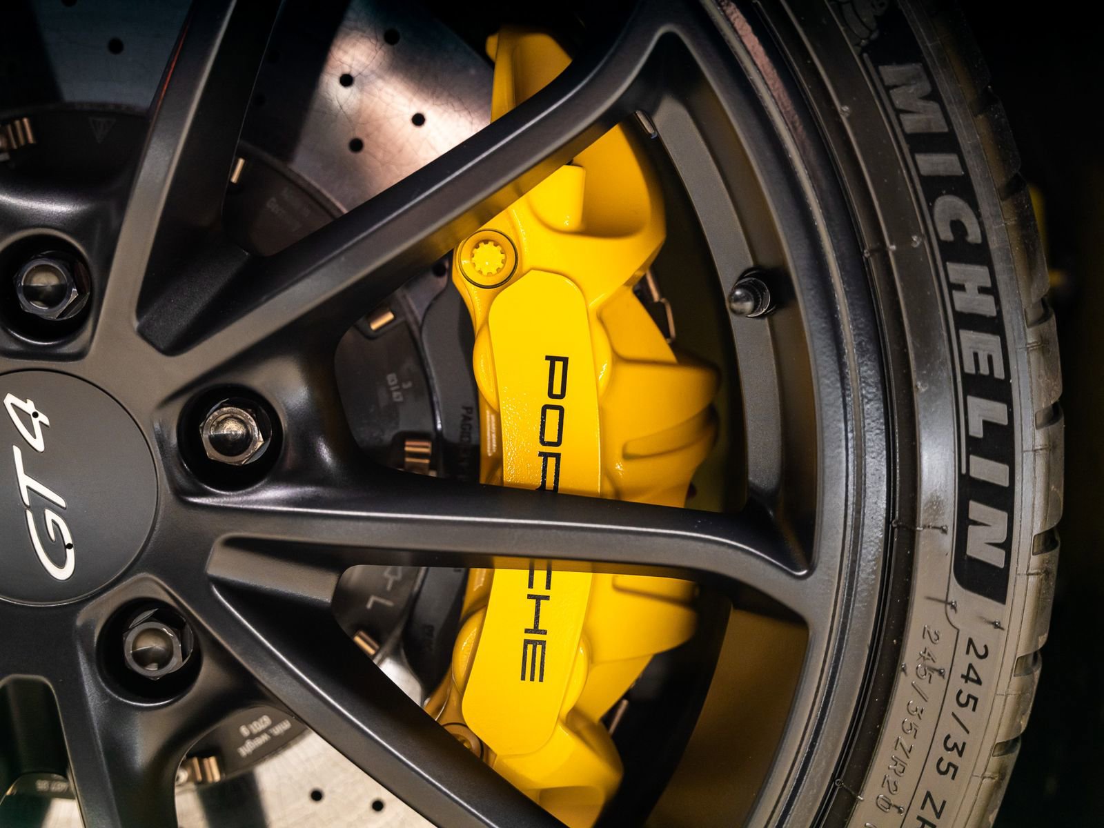 Used 2016 Porsche Cayman GT4 w/ Sport Chrono Package RWD image 29