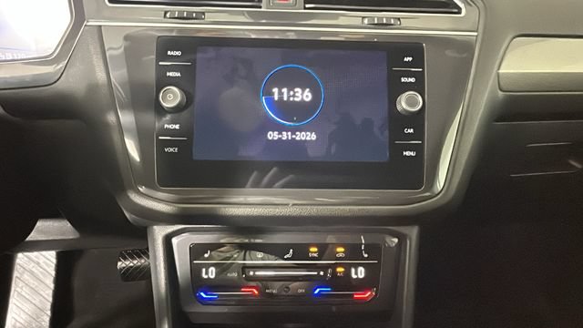 Used 2023 Volkswagen Tiguan SE FWD image 24