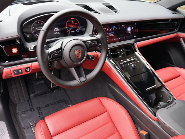 Used 2025 Porsche Panamera 4 image 11