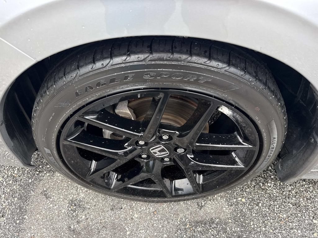 Used 2023 Honda Civic Sport image 11