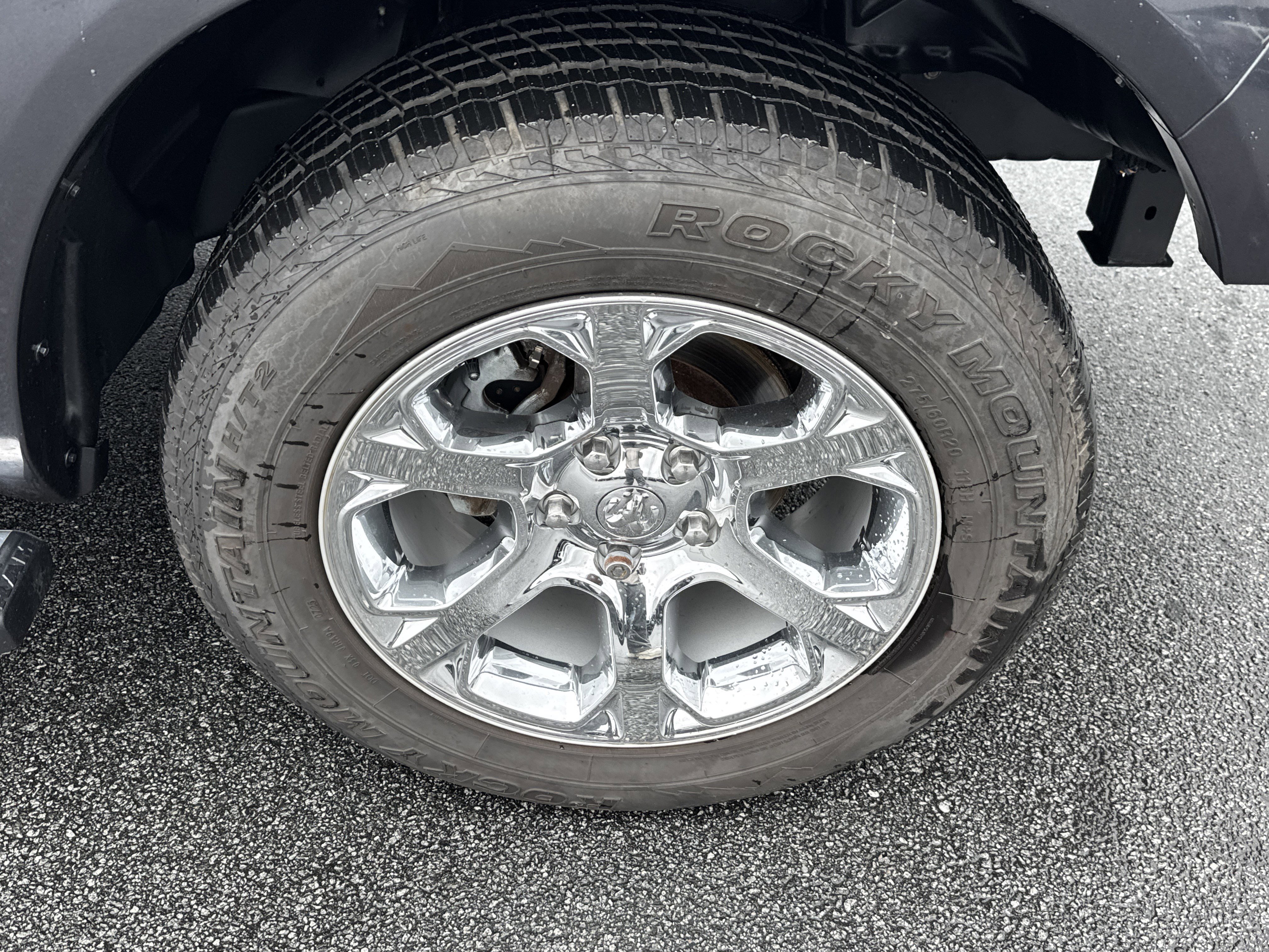 Used 2016 RAM 1500 Laramie w/ Convenience Group image 16