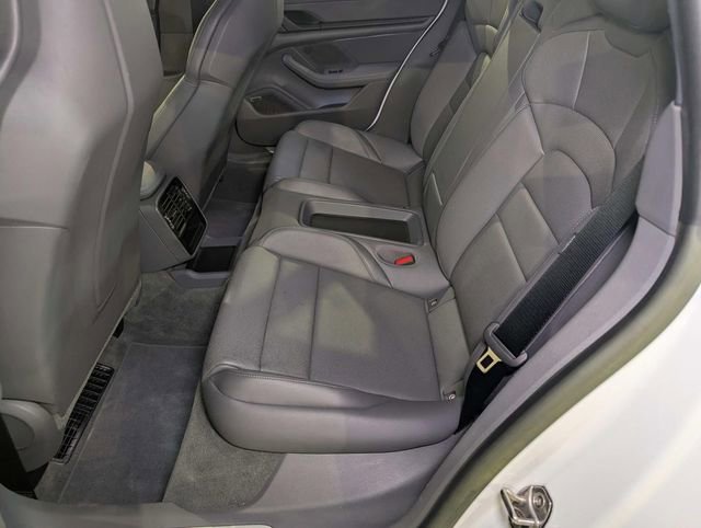 Certified 2023 Porsche Taycan 4S image 21