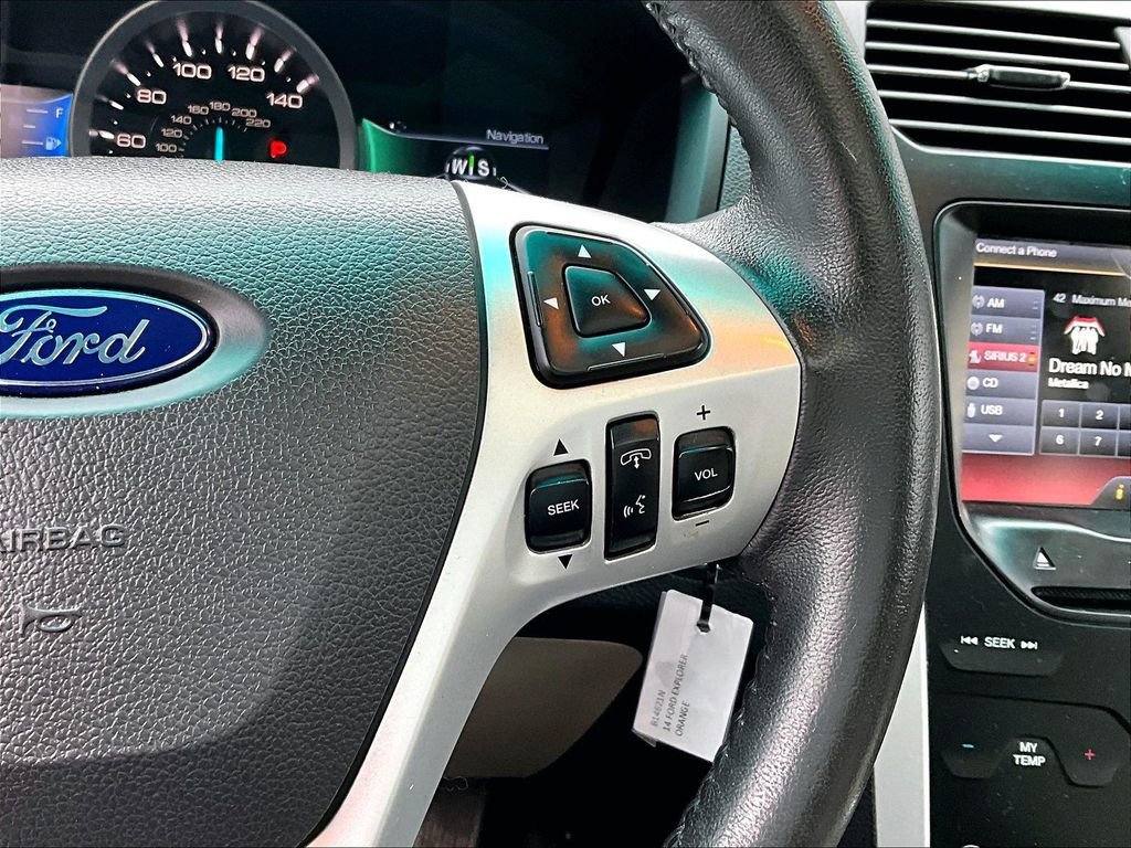 Used 2014 Ford Explorer XLT w/ Equipment Group 202A AWD/4WD image 17