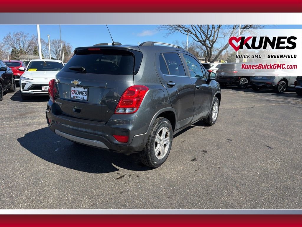 Used 2018 Chevrolet Trax LT w/ LT Convenience Package AWD/4WD image 5