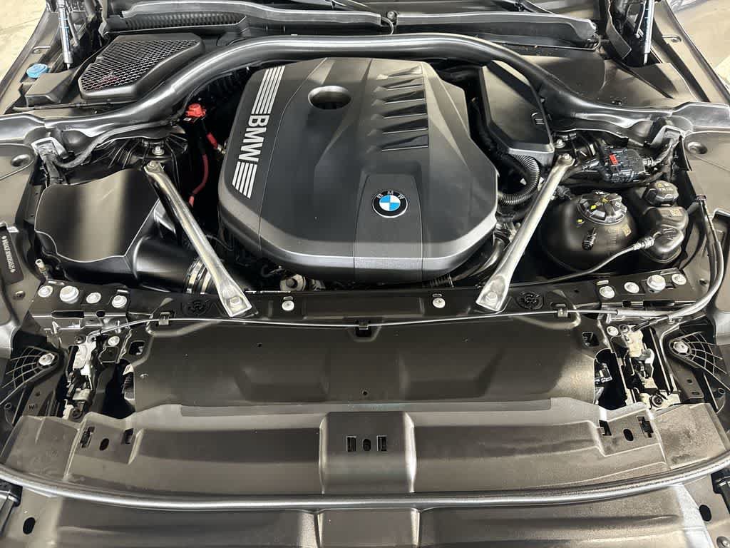 Used 2024 BMW 540i xDrive AWD/4WD image 12