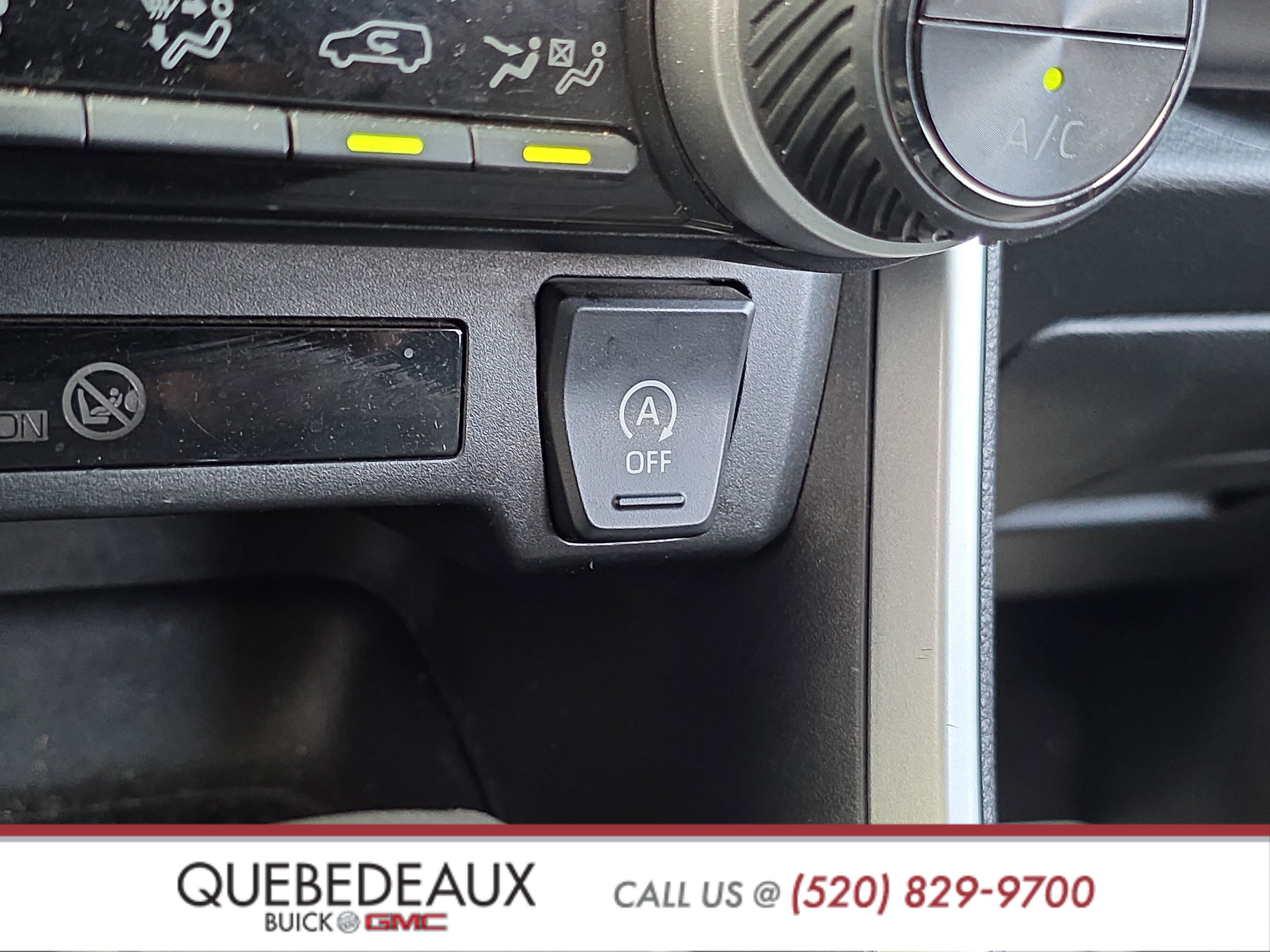 Used 2021 Toyota RAV4 XLE Premium w/ Carpet Mat Package (TMS) FWD image 20
