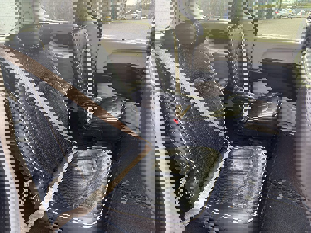 Used 2023 Chrysler Pacifica Limited image 19