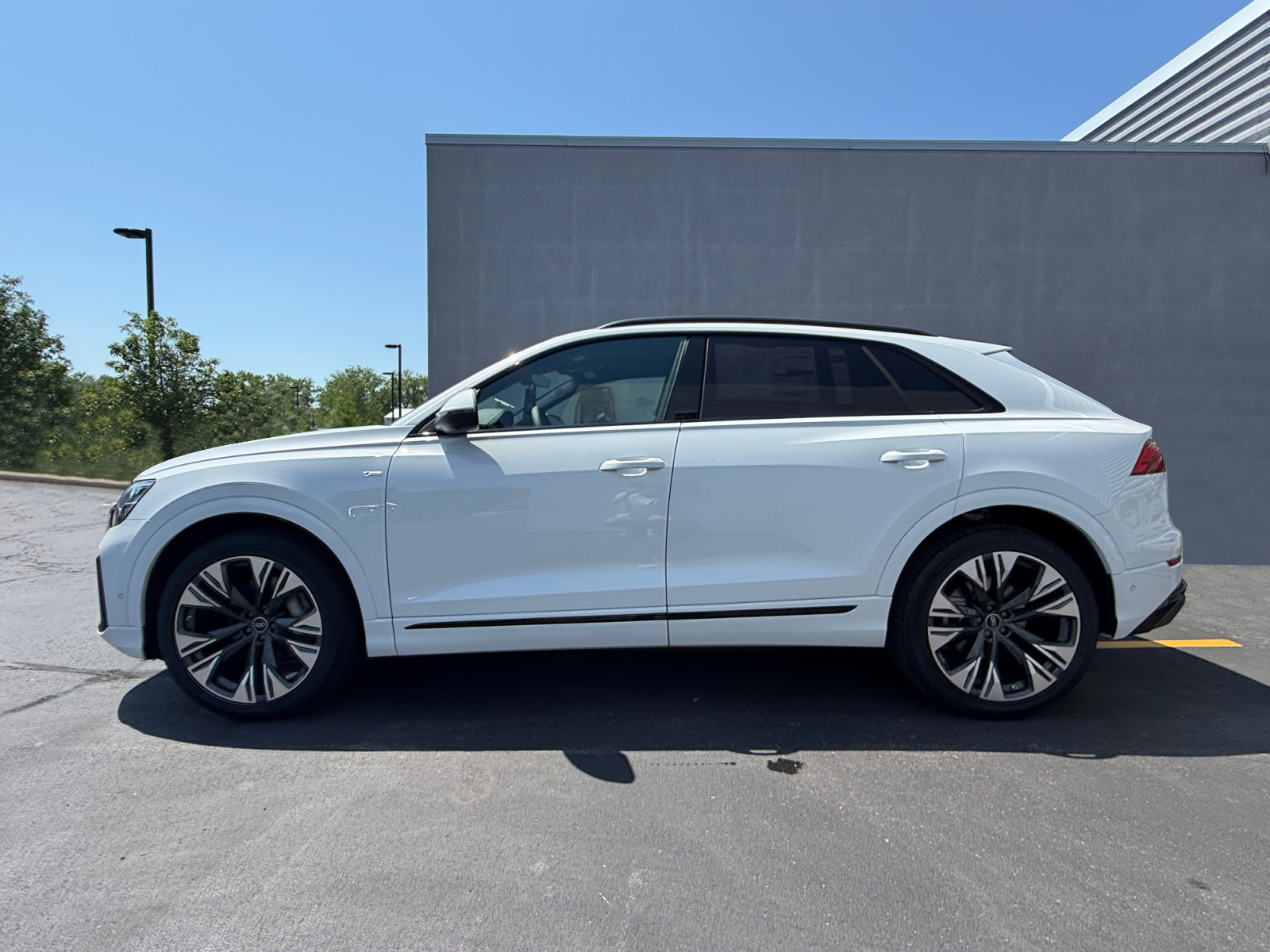 New 2026 Audi Q8 Premium Plus AWD/4WD image 2