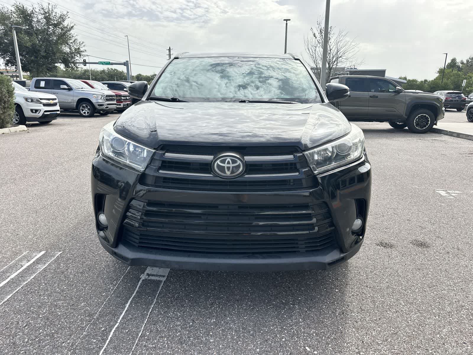 Used 2018 Toyota Highlander SE AWD/4WD image 9