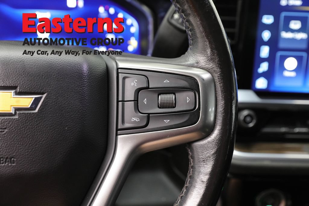 Used 2022 Chevrolet Silverado 1500 LT AWD/4WD image 16