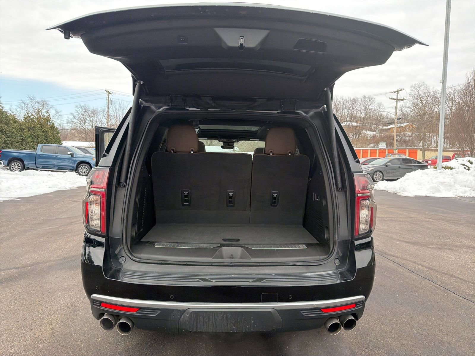 Used 2023 Chevrolet Tahoe High Country image 28