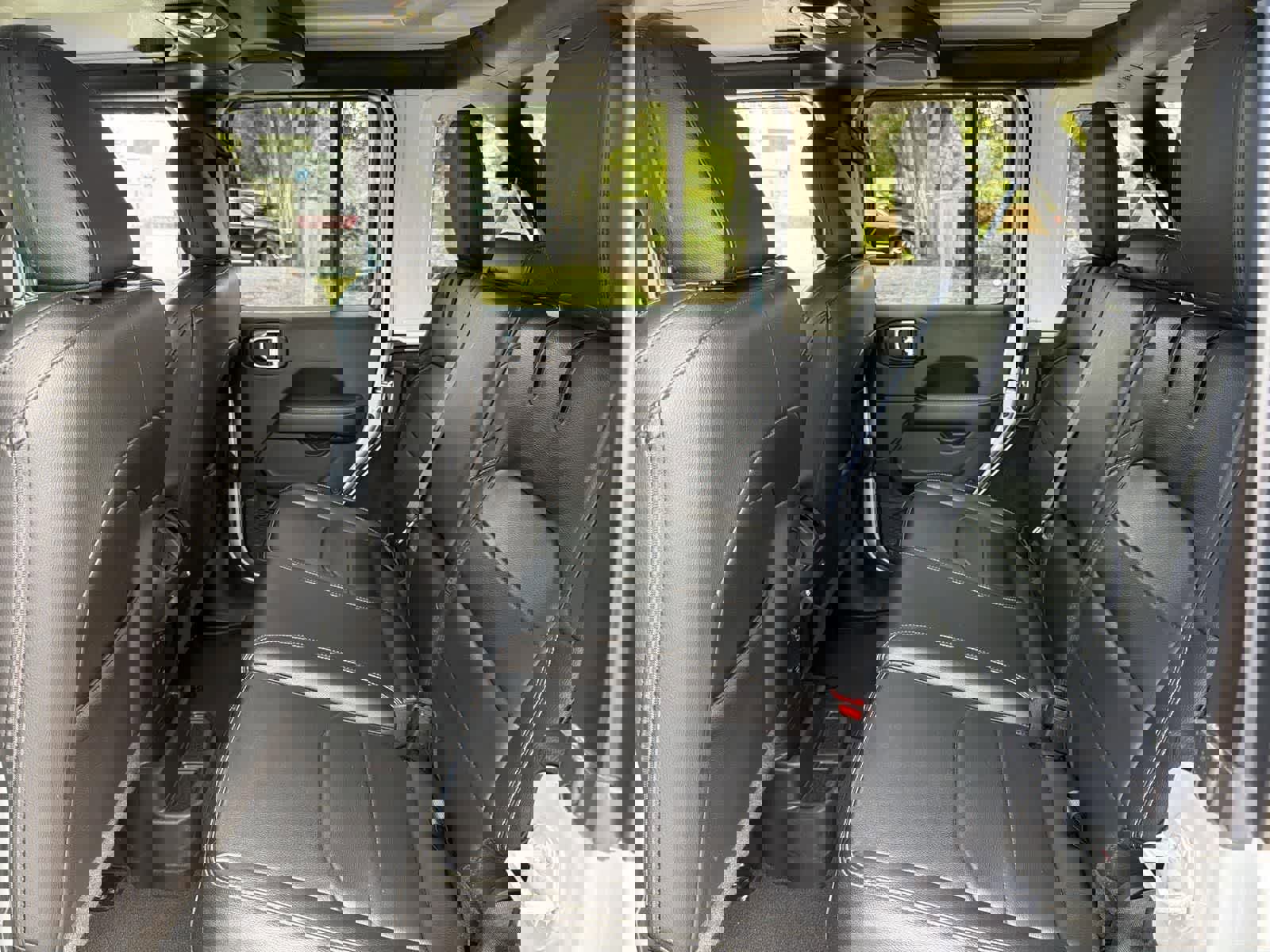 Used 2023 Jeep Wrangler Sahara w/ Cold Weather Group image 26