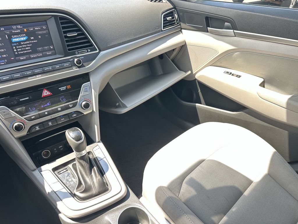 Used 2018 Hyundai Elantra Value Edition FWD image 34
