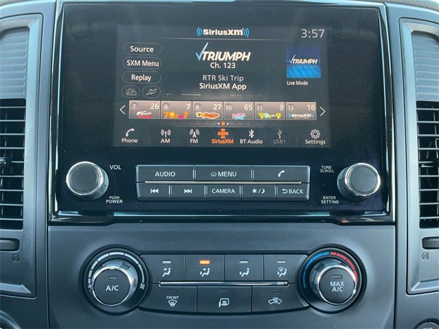 Used 2023 Nissan Titan SV image 19