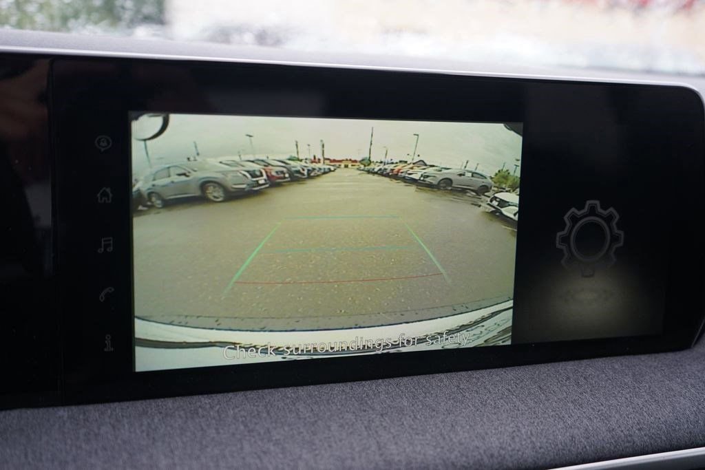 Used 2025 Nissan Kicks SV image 16