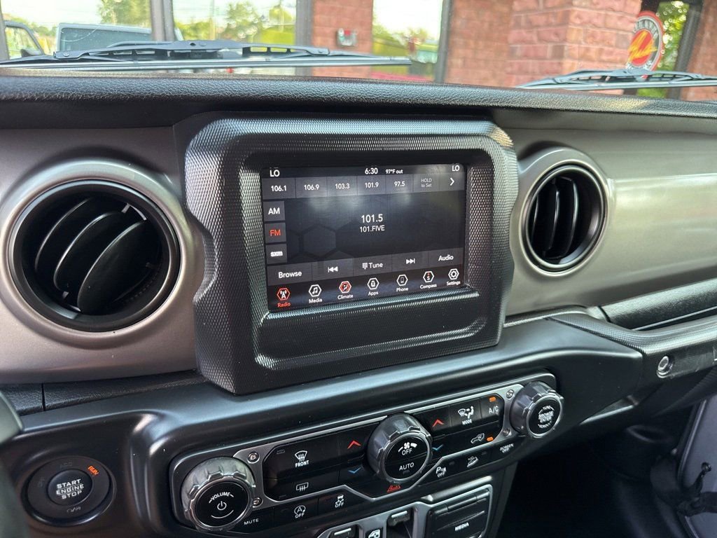 Used 2018 Jeep Wrangler Unlimited Sport S AWD/4WD image 3
