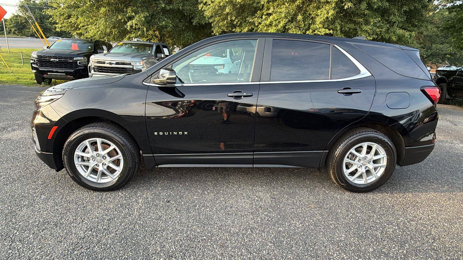 Used 2024 Chevrolet Equinox LT AWD/4WD image 11