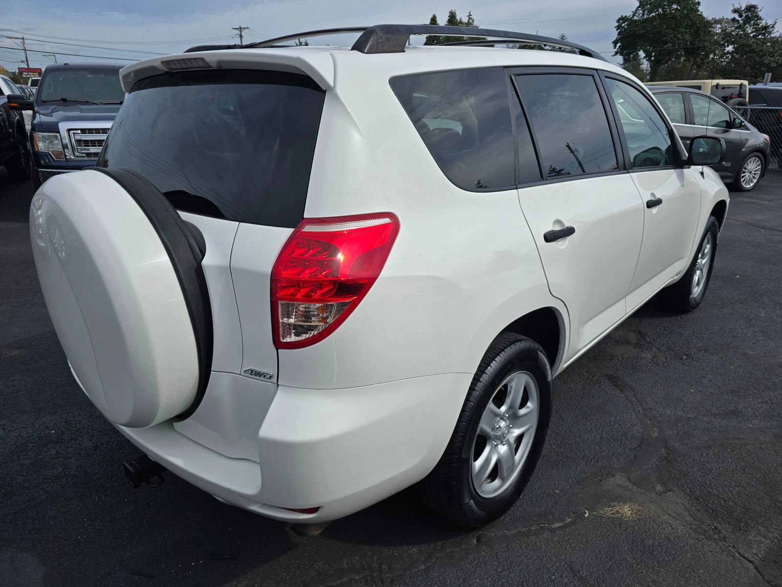 Used 2008 Toyota RAV4 4WD image 5