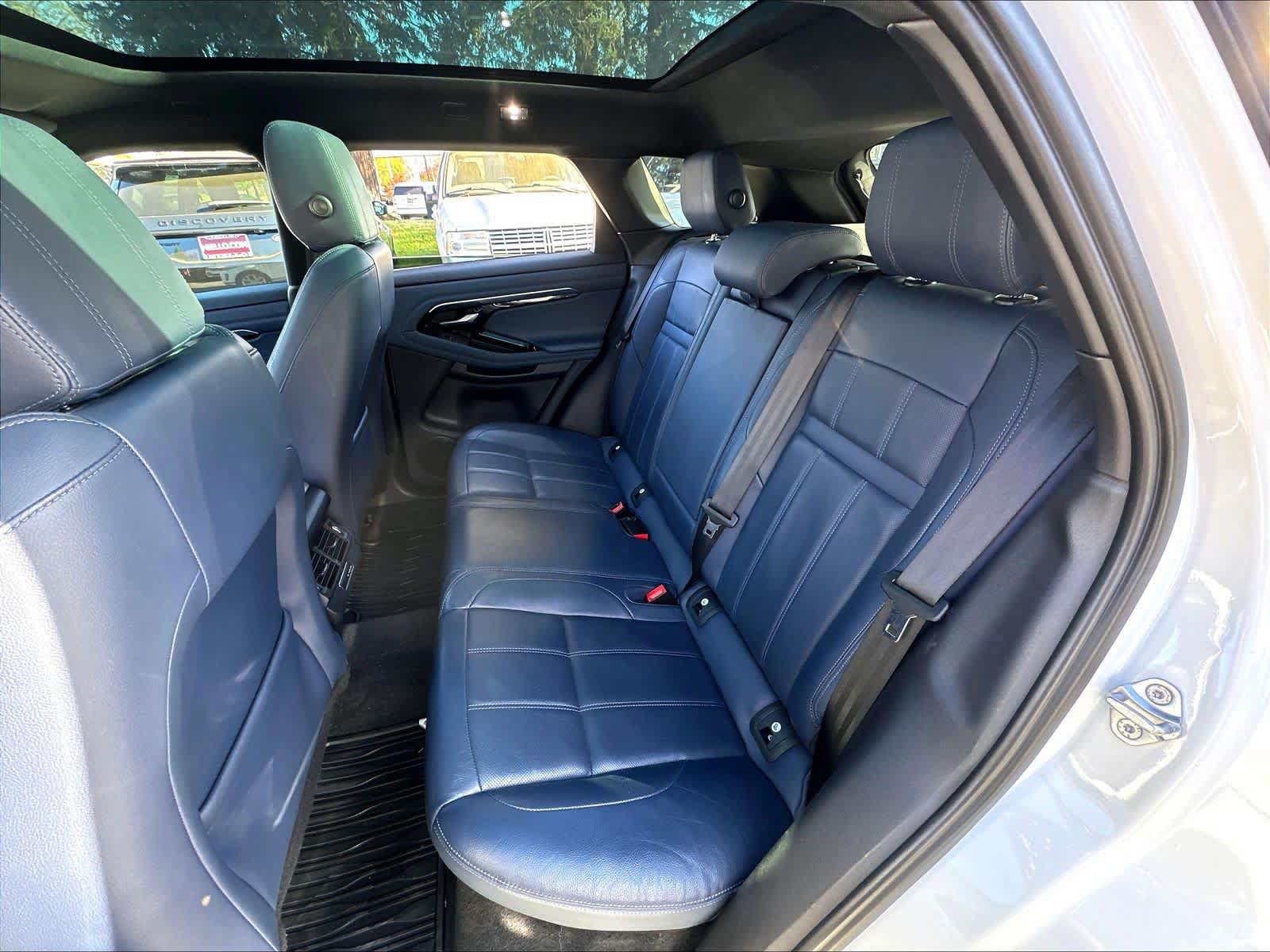 Used 2020 Land Rover Range Rover Evoque SE AWD/4WD image 28