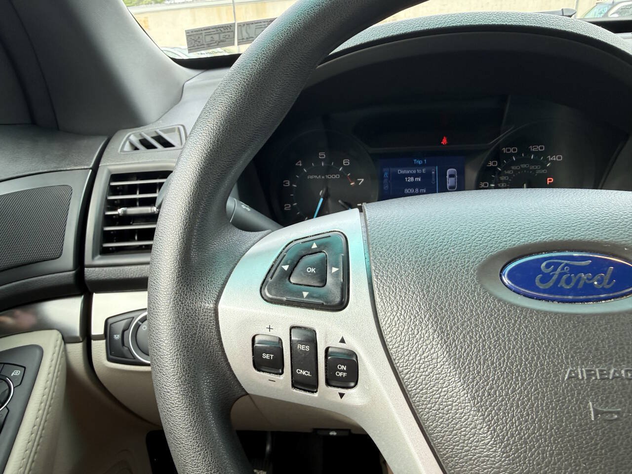 Used 2015 Ford Explorer 4WD image 17