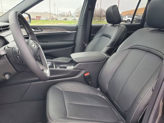 New 2026 Jeep Grand Cherokee L Limited image 8