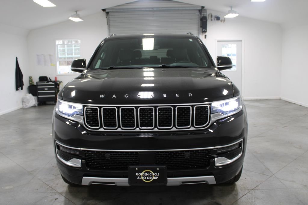 Used 2024 Jeep Wagoneer Series II image 3