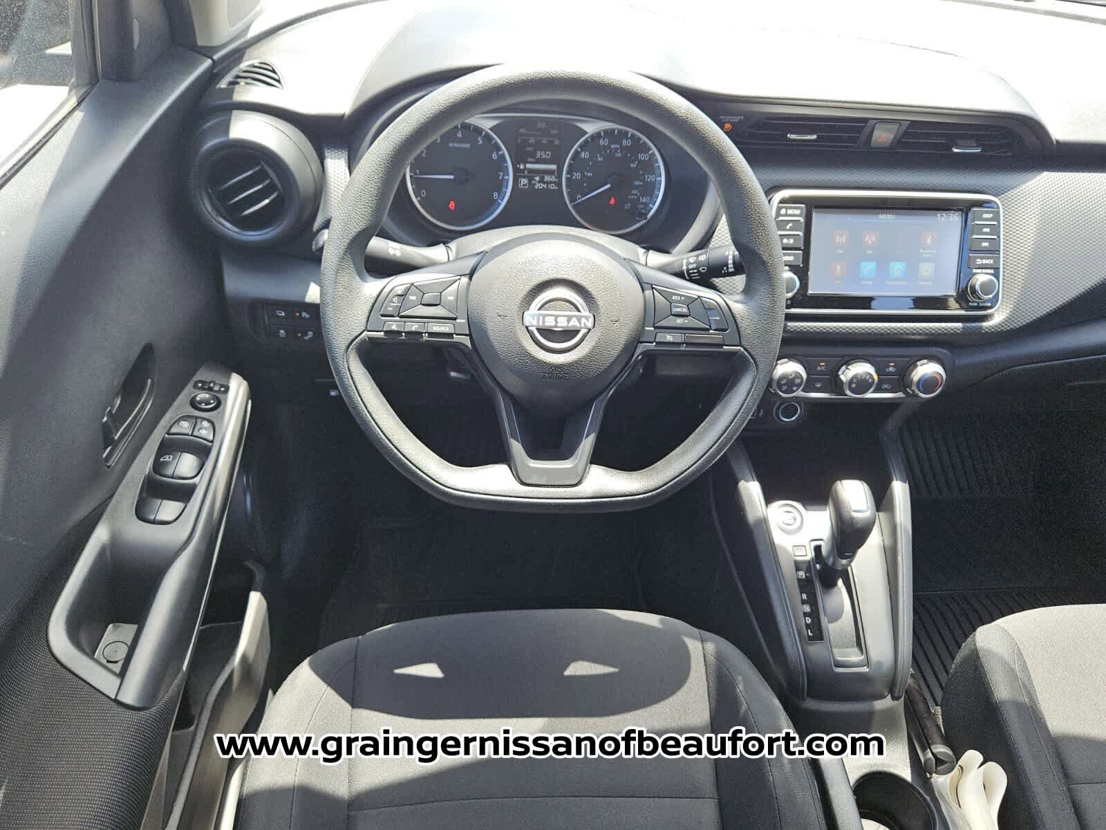 Used 2024 Nissan Kicks S FWD image 5