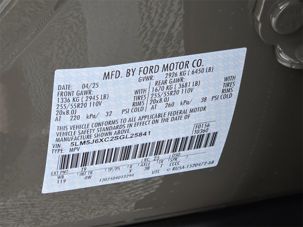 New 2025 Lincoln Aviator AWD w/ Equipment Group 101A image 10