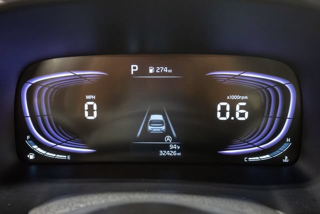 Used 2025 Kia Soul LX w/ LX Technology Package FWD image 13