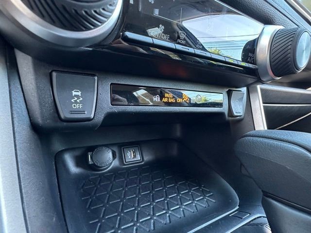 Used 2024 Toyota RAV4 LE image 26