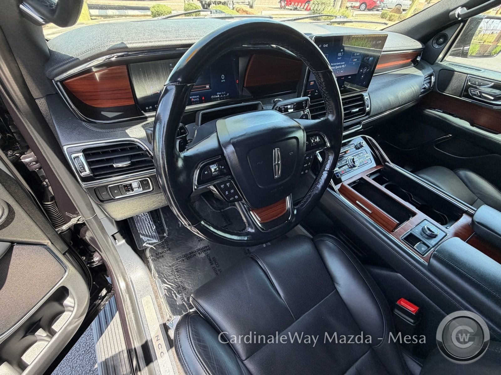 Used 2023 Lincoln Navigator Reserve AWD/4WD image 15