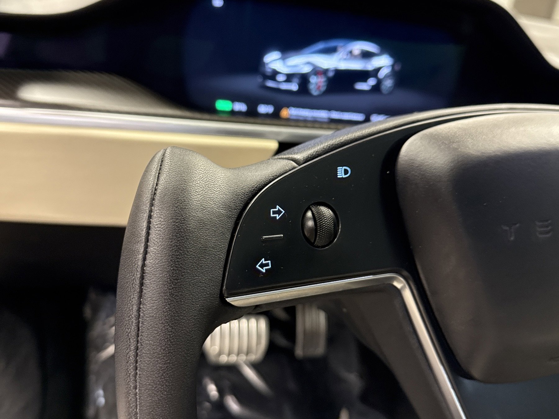 Used 2025 Tesla Model S Plaid image 12